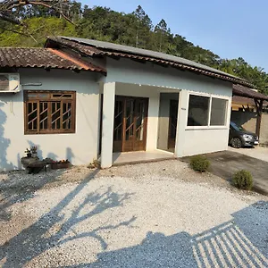 Casa Holandesa Casa de Férias